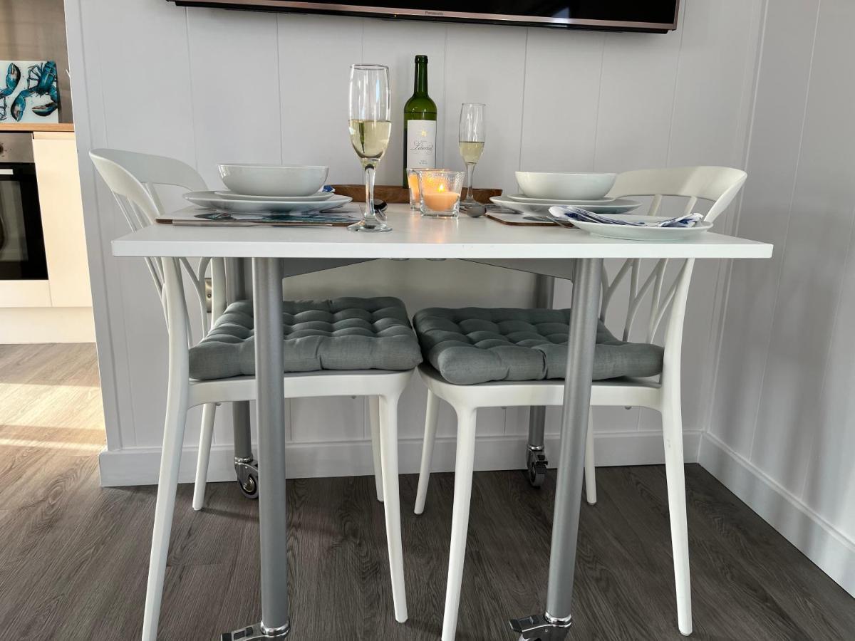 Seas The Day - Self Catering Lodge North Uist Paible Bagian luar foto