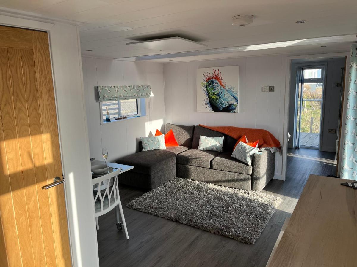 Seas The Day - Self Catering Lodge North Uist Paible Bagian luar foto